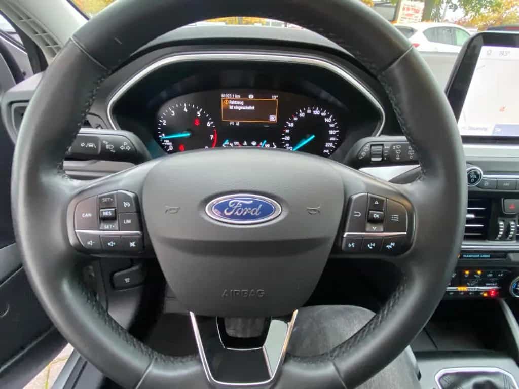 Ford Focus Turnier Cool & Connect/LED/EURO-6/NAVI/ 10/2019-photo-8