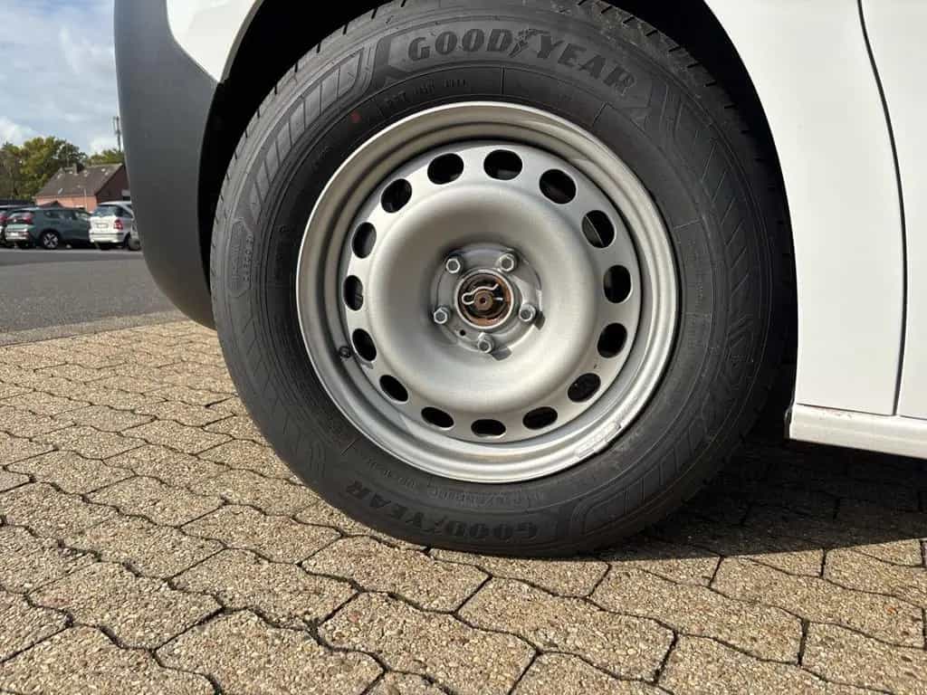 Toyota Proace (Verso) Proace L1 Kasten Meister 1.5 D EU6e Navi Apple C 11/2025-photo-5