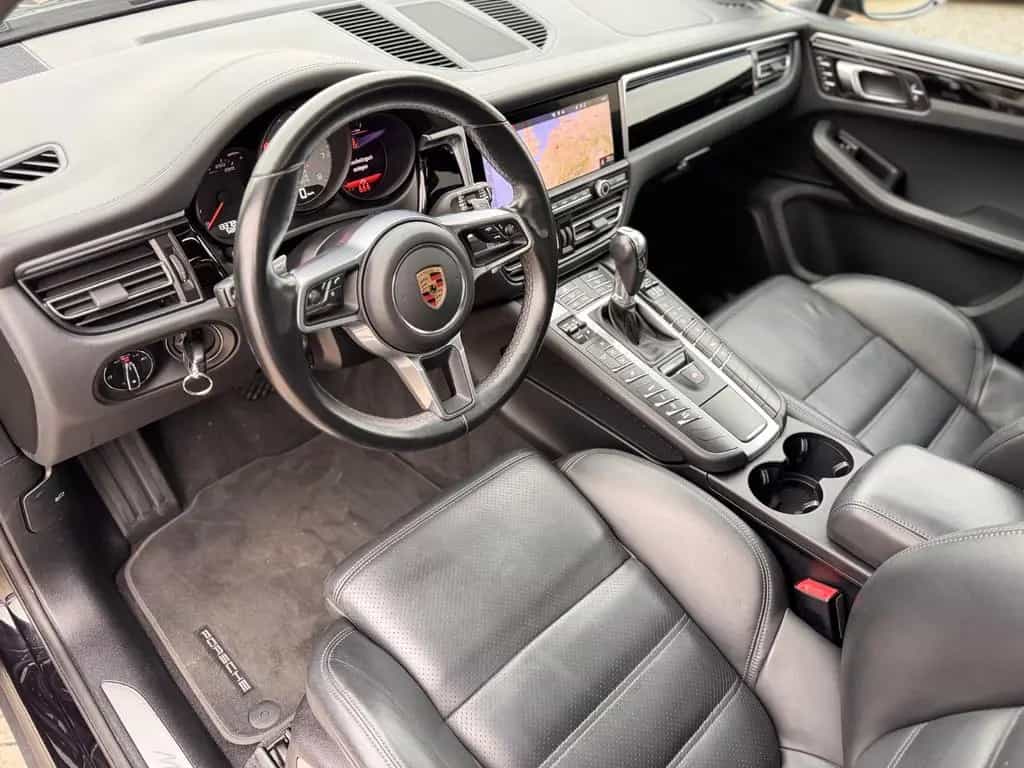Porsche Macan S 01/2021-photo-15