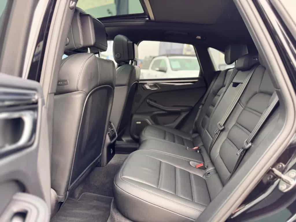Porsche Macan S 01/2021-photo-16