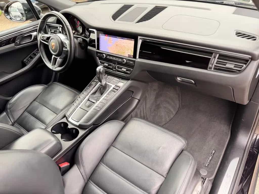Porsche Macan S 01/2021-photo-23