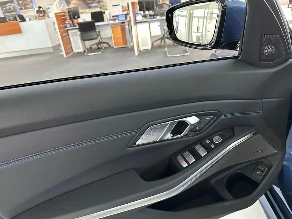 ALPINA D3 S 3.0 Allrad Touring +AHK +Standheiz +H/K 05/2026-photo-13