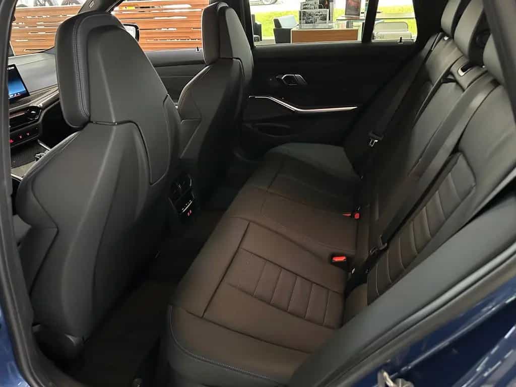 ALPINA D3 S 3.0 Allrad Touring +AHK +Standheiz +H/K 05/2026-photo-22