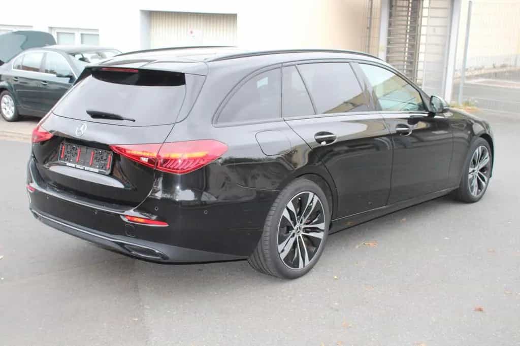 Mercedes-Benz C-Class T d Night-Paket Teilleder Kamera 12/2021-photo-4