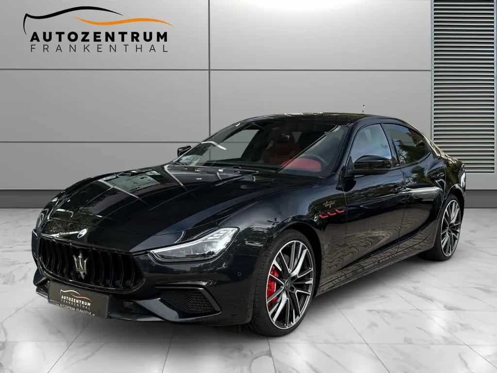 Maserati Ghibli Trofeo 581PS LANE B&W CARBON GARANTIE 04/2022-photo-0