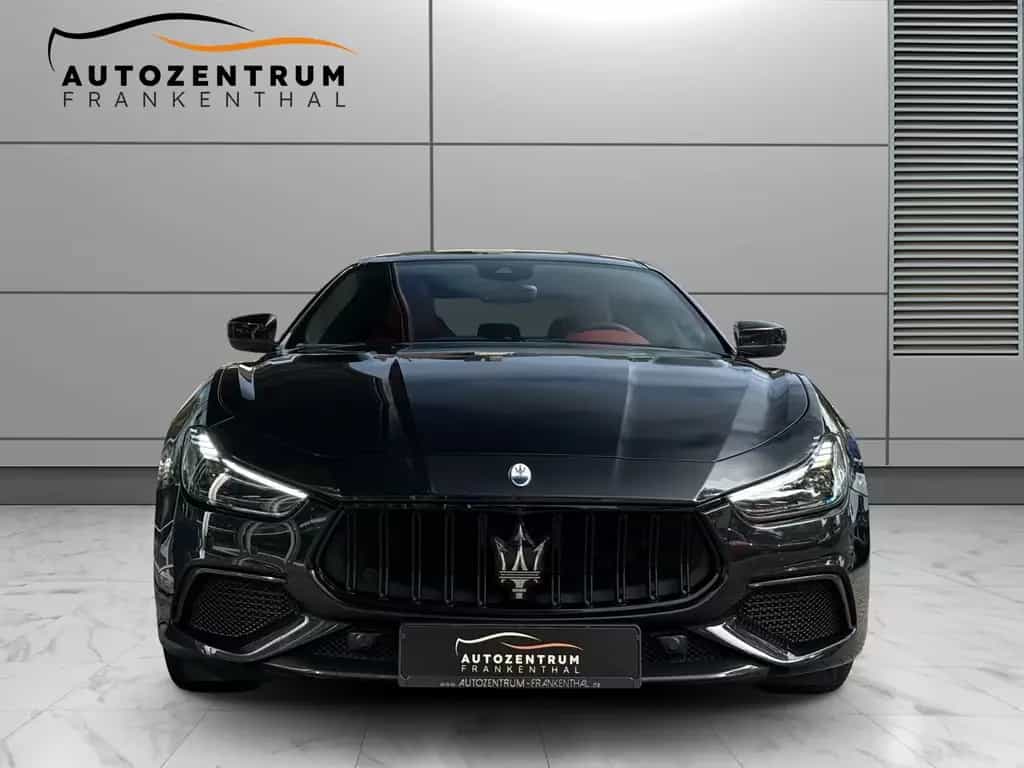 Maserati Ghibli Trofeo 581PS LANE B&W CARBON GARANTIE 04/2022-photo-1
