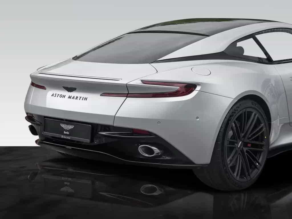 Aston Martin DB12 | Lightning Silver | Int. Duotone null-photo-12