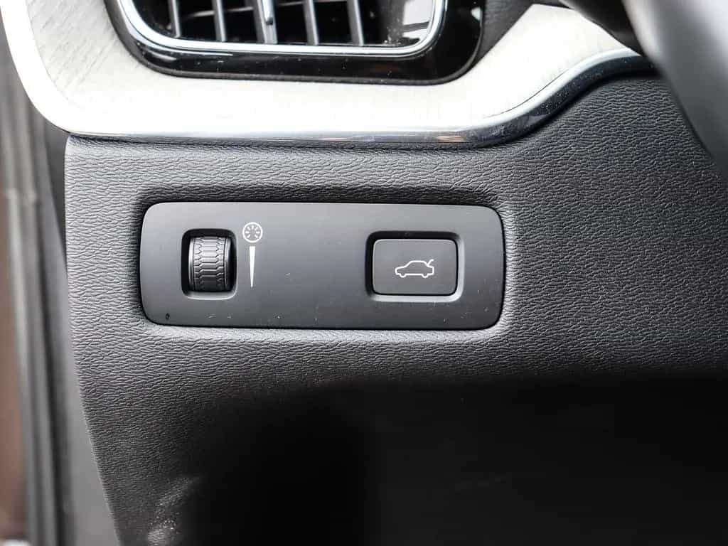 Volvo XC60 Inscription B4 2WD AHK Digitales Cockpit Me 08/2022-photo-10