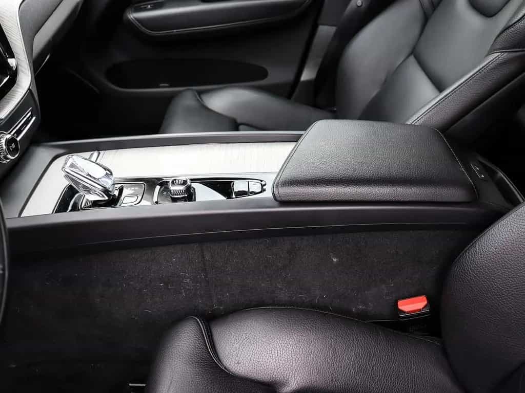 Volvo XC60 Inscription B4 2WD AHK Digitales Cockpit Me 08/2022-photo-12