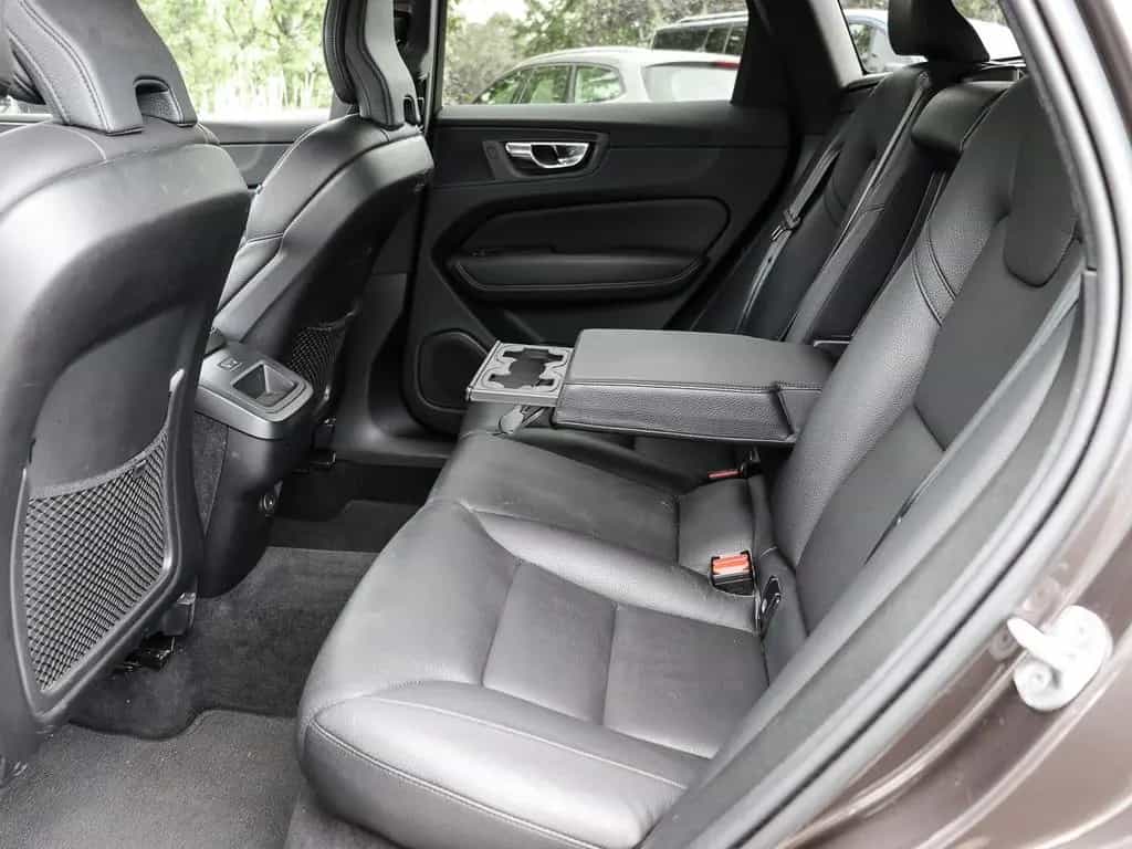Volvo XC60 Inscription B4 2WD AHK Digitales Cockpit Me 08/2022-photo-13
