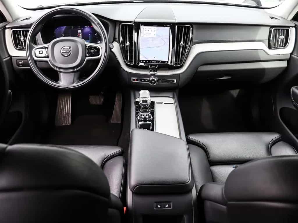 Volvo XC60 Inscription B4 2WD AHK Digitales Cockpit Me 08/2022-photo-4