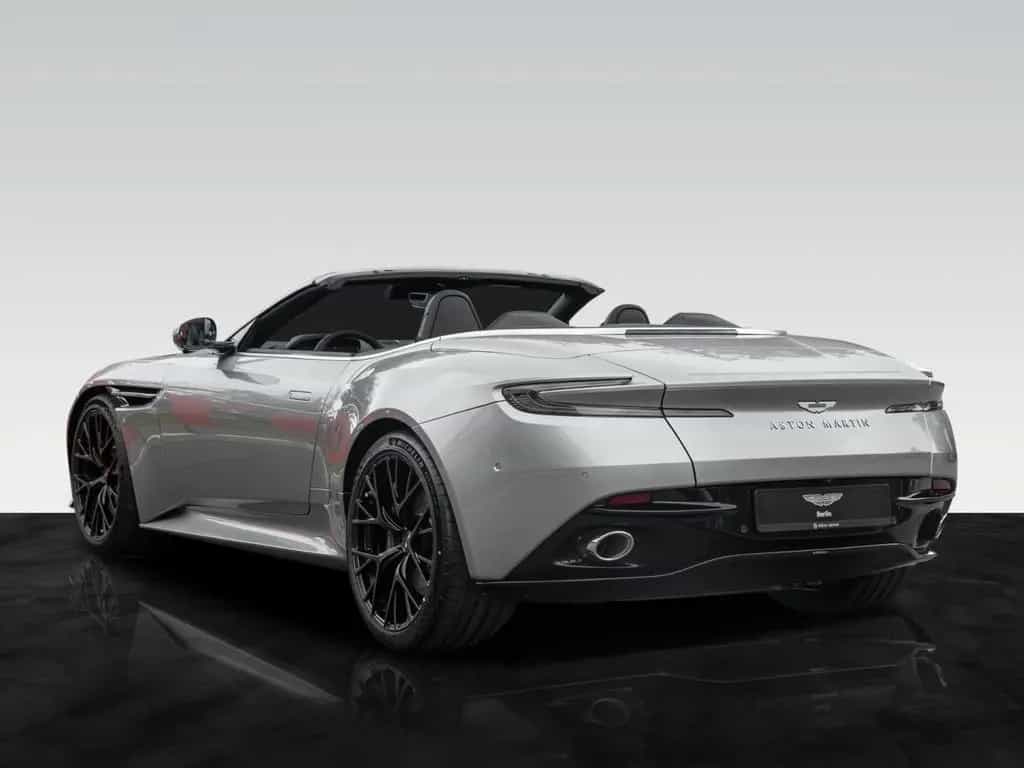 Aston Martin DB12 Volante | Aluminite Silver | 21" Y-Spoke null-photo-10