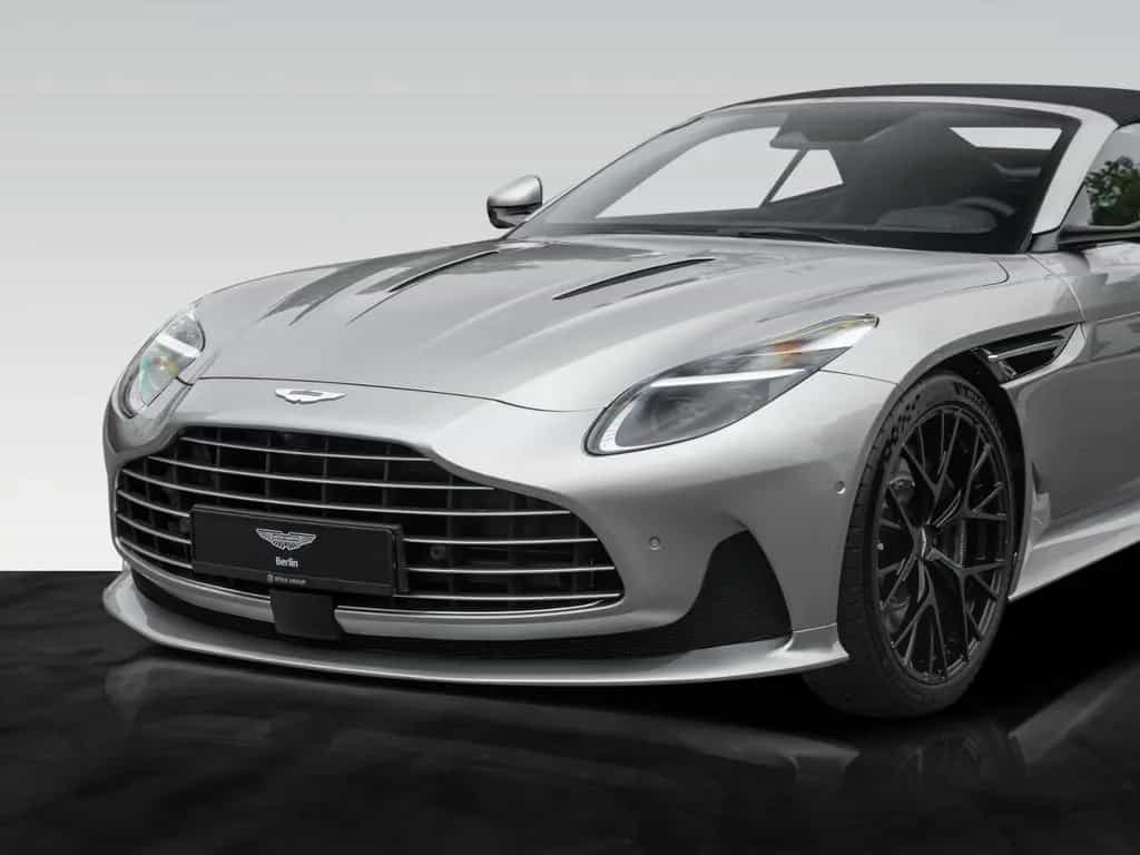 Aston Martin DB12 Volante | Aluminite Silver | 21" Y-Spoke null-photo-16