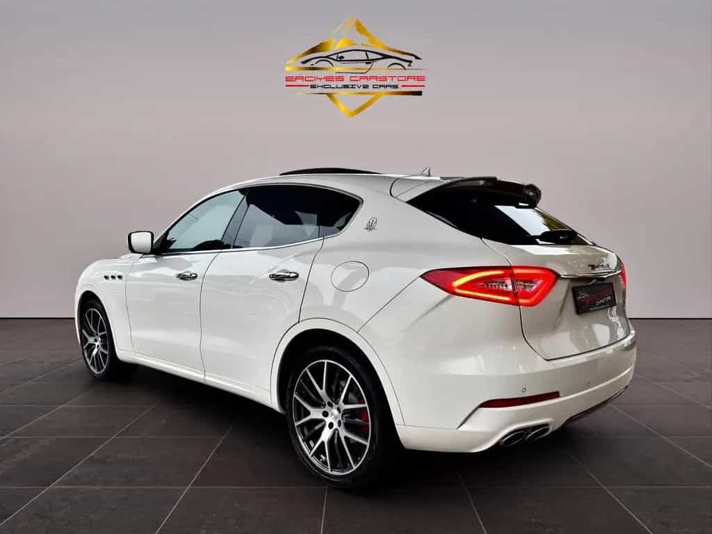 Maserati Levante Diesel*PANO*LUFT*DISTRO.*VOLL* 12/2016-photo-2