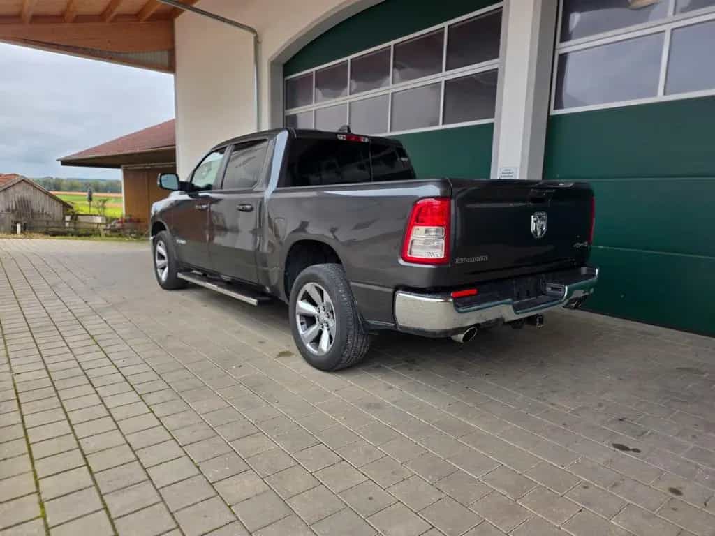 Dodge Ram 1500 LoneStar 45000km! 4X4 v8 Neu TÜV 07/2021-photo-14