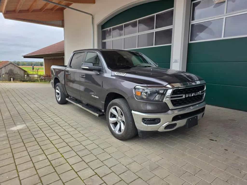 Dodge Ram 1500 LoneStar 45000km! 4X4 v8 Neu TÜV 07/2021-photo-2