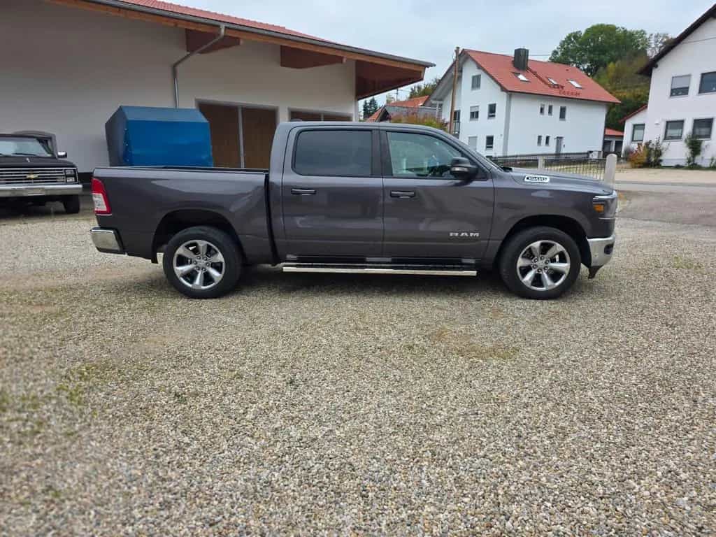 Dodge Ram 1500 LoneStar 45000km! 4X4 v8 Neu TÜV 07/2021-photo-23