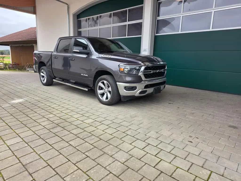 Dodge Ram 1500 LoneStar 45000km! 4X4 v8 Neu TÜV 07/2021-photo-5