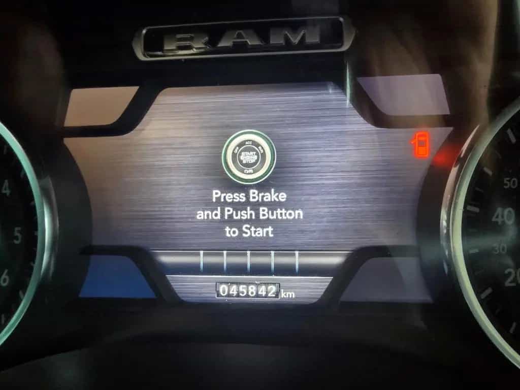 Dodge Ram 1500 LoneStar 45000km! 4X4 v8 Neu TÜV 07/2021-photo-8