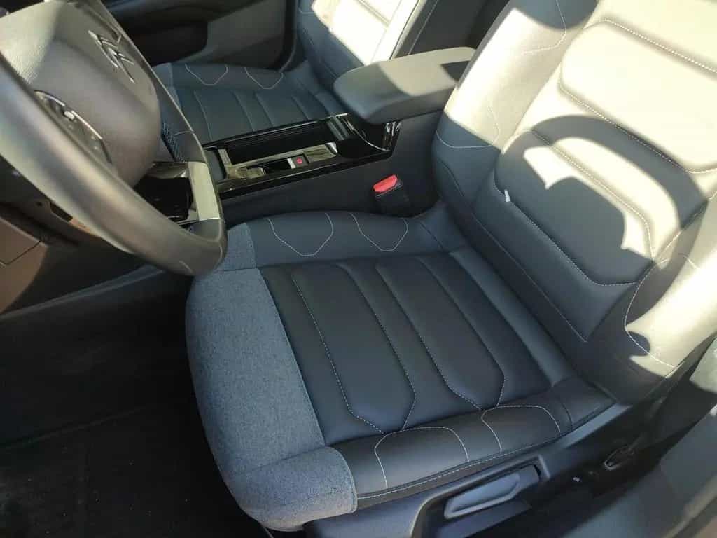 Citroën C4 Shine *HEAD-UP*NAVI*LEDER*KAMERA* 08/2023-photo-10
