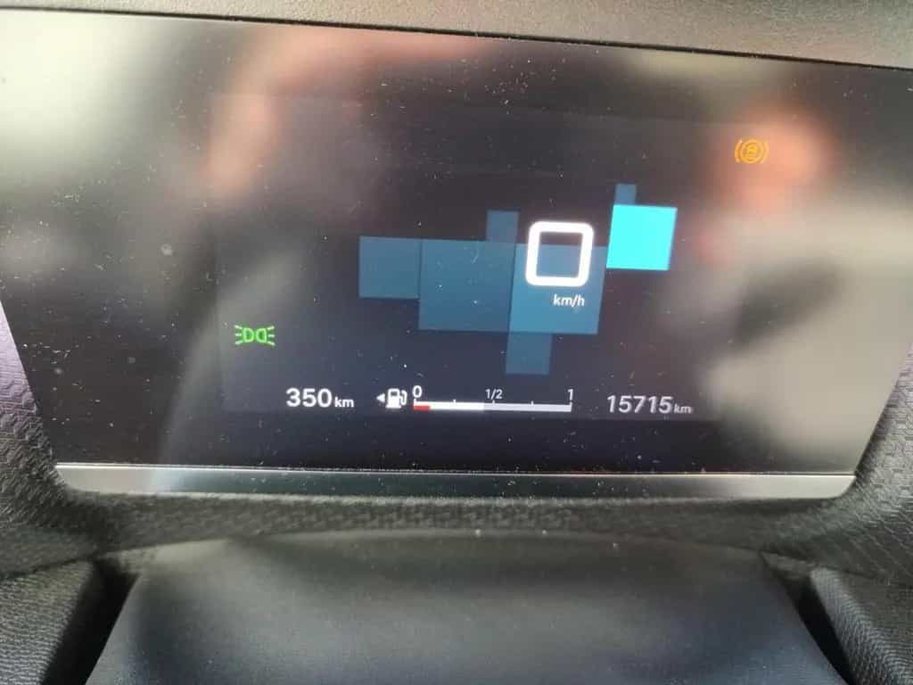 Citroën C4 Shine *HEAD-UP*NAVI*LEDER*KAMERA* 08/2023-photo-16