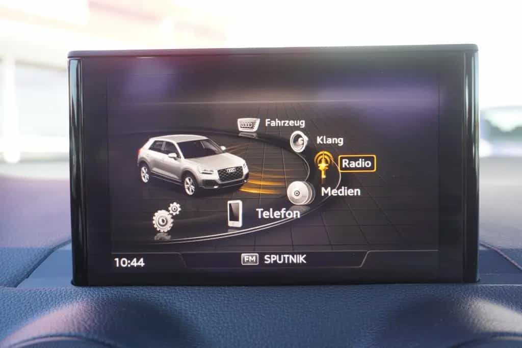 Audi Q2 2.0 TFSI Quattro S-Line LED Teilleder AHK PDC 07/2018-photo-10