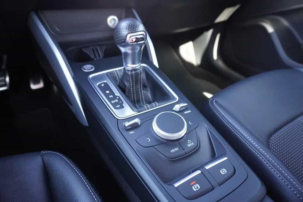 Audi Q2 2.0 TFSI Quattro S-Line LED Teilleder AHK PDC 07/2018-photo-15