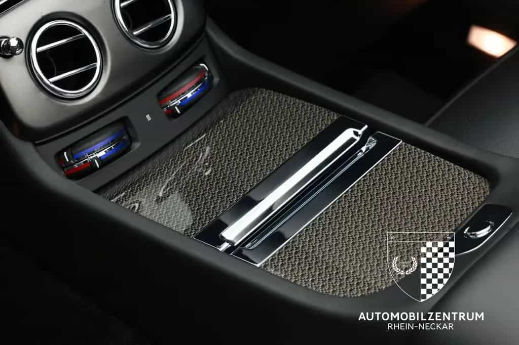 Rolls-Royce Dawn Black Badge Sportabgas/BespokeAudio/TopView 07/2018-photo-18