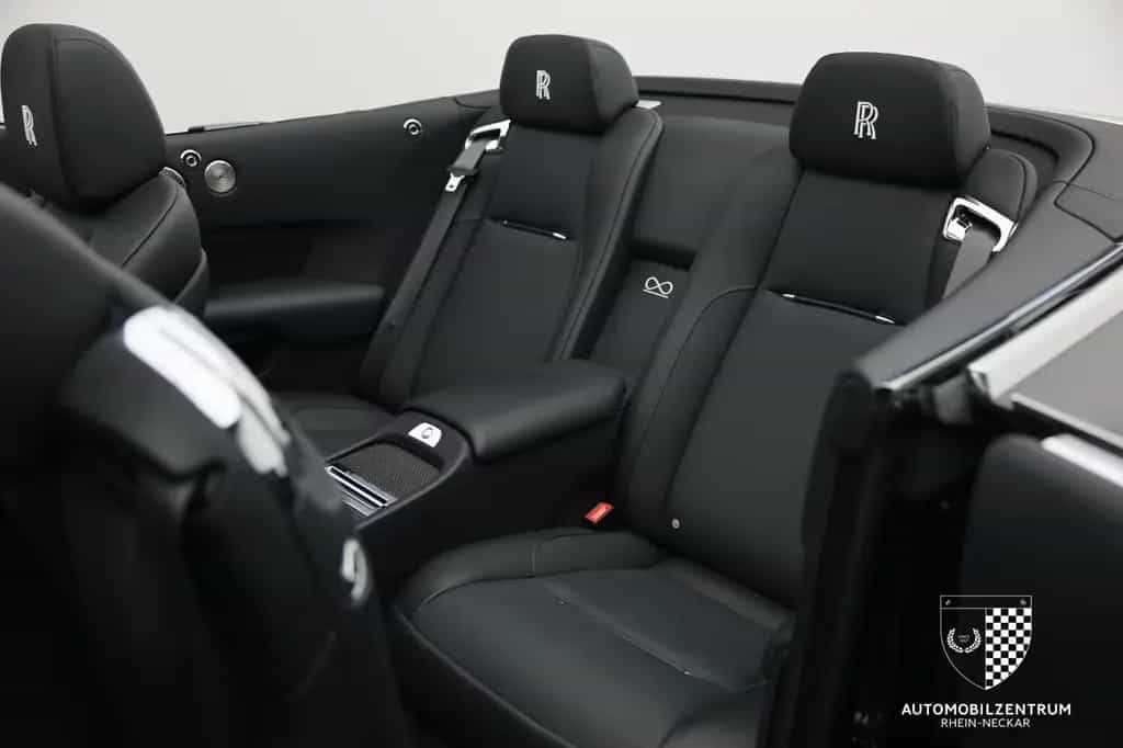 Rolls-Royce Dawn Black Badge Sportabgas/BespokeAudio/TopView 07/2018-photo-27