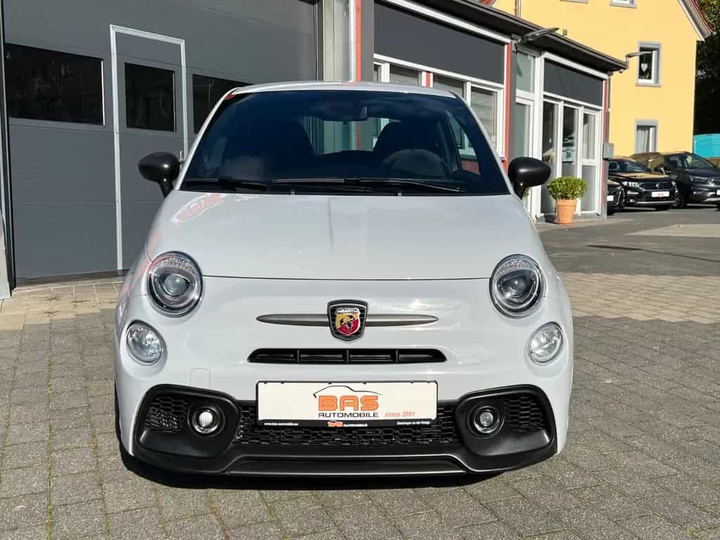 Abarth 695 1.4 T-Jet*SCHALENSITZE*ALCANTARA*CARPLAY* 09/2022-photo-1