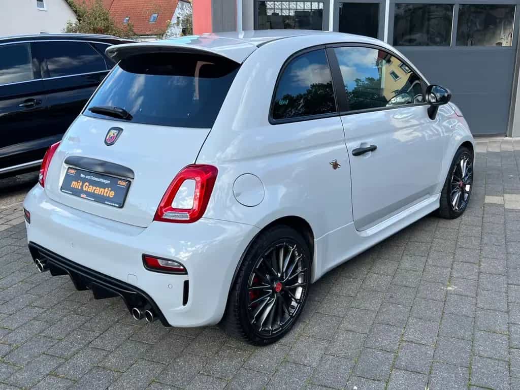 Abarth 695 1.4 T-Jet*SCHALENSITZE*ALCANTARA*CARPLAY* 09/2022-photo-3