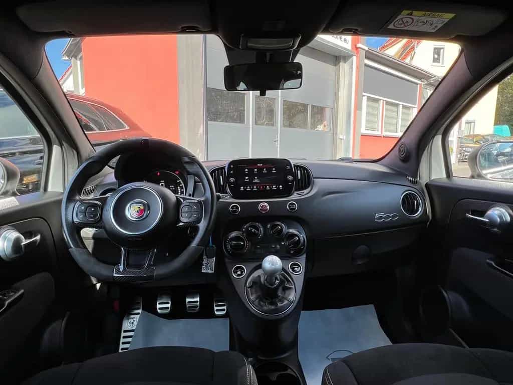 Abarth 695 1.4 T-Jet*SCHALENSITZE*ALCANTARA*CARPLAY* 09/2022-photo-6