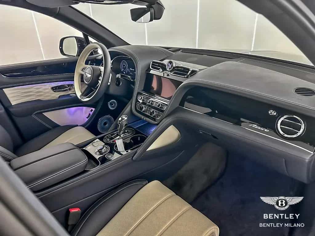 Bentley Bentayga 4.0 V8 Azure 25MY - BENTLEY MILANO 05/2025-photo-14