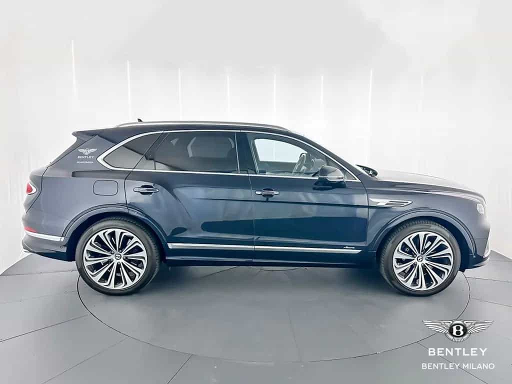 Bentley Bentayga 4.0 V8 Azure 25MY - BENTLEY MILANO 05/2025-photo-3