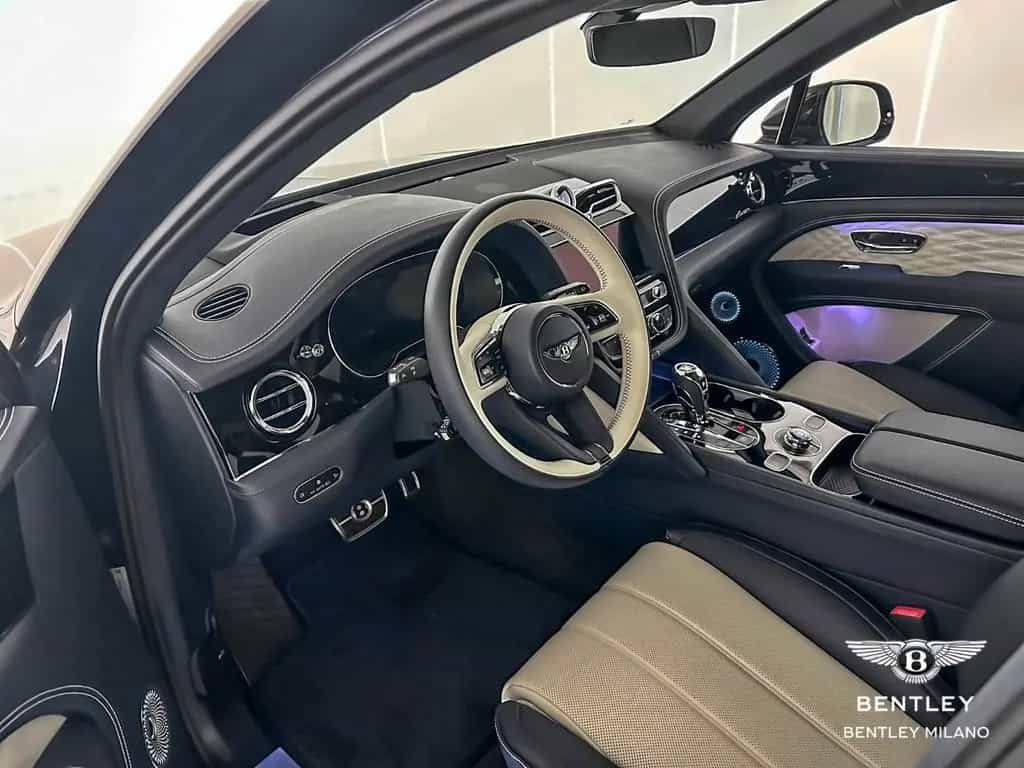 Bentley Bentayga 4.0 V8 Azure 25MY - BENTLEY MILANO 05/2025-photo-9