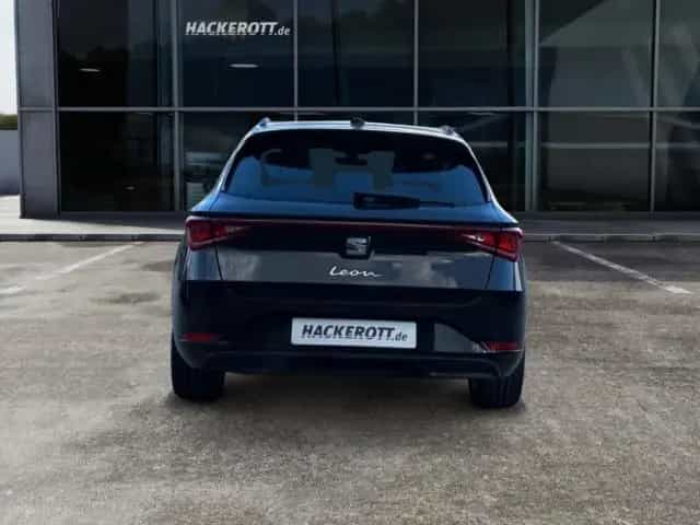 Seat Leon Sportstourer Road Edition 1.5 eTSI 150 PS 7 12/2025-photo-4