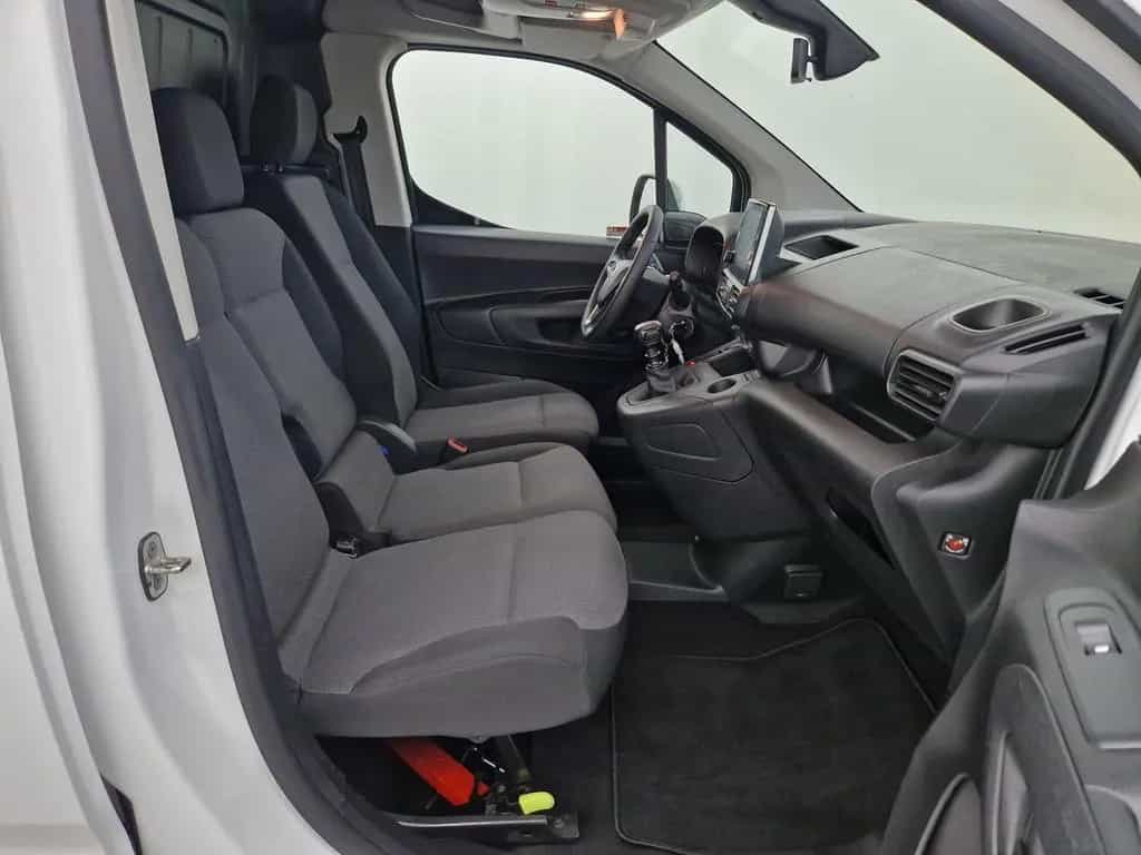 Opel Combo Cargo Edition 1.5 Diesel Kombi 05/2021-photo-11
