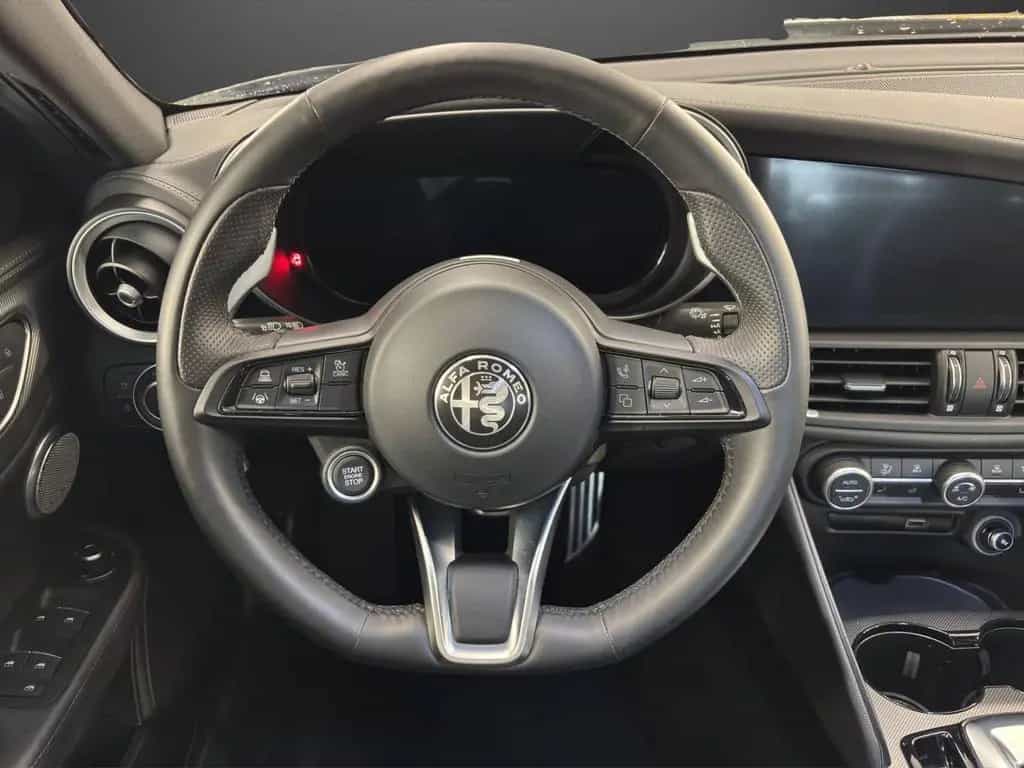 Alfa Romeo Giulia MY24 VELOCE *KLIMA*KAMERA*SHZ* 06/2024-photo-7