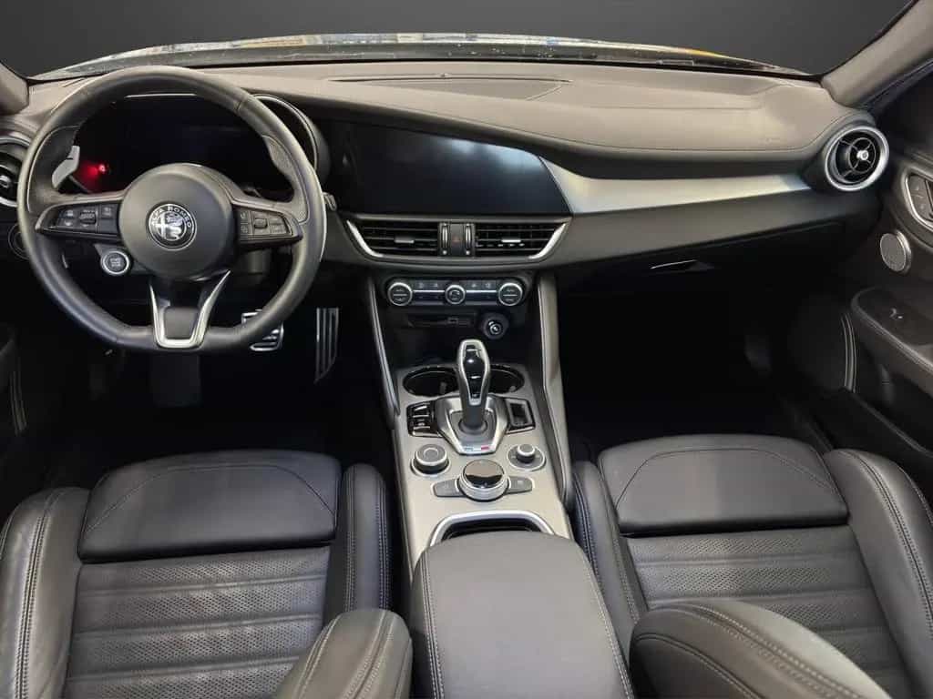 Alfa Romeo Giulia MY24 VELOCE *KLIMA*KAMERA*SHZ* 06/2024-photo-8