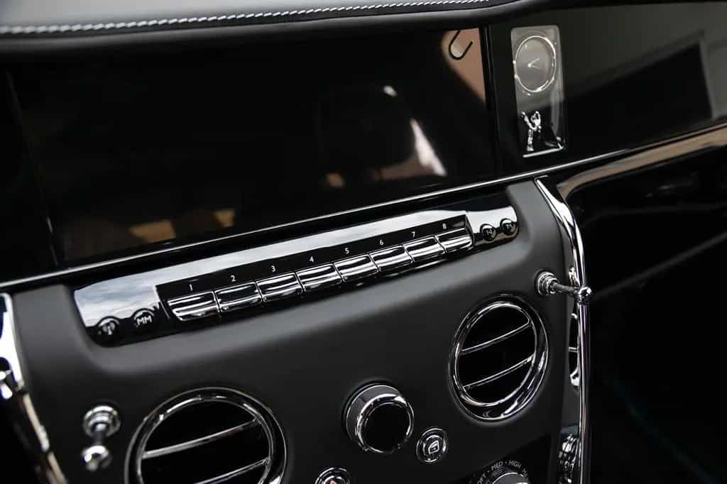 Rolls-Royce Cullinan - BLACK BADGE TRIM 10/2025-photo-13