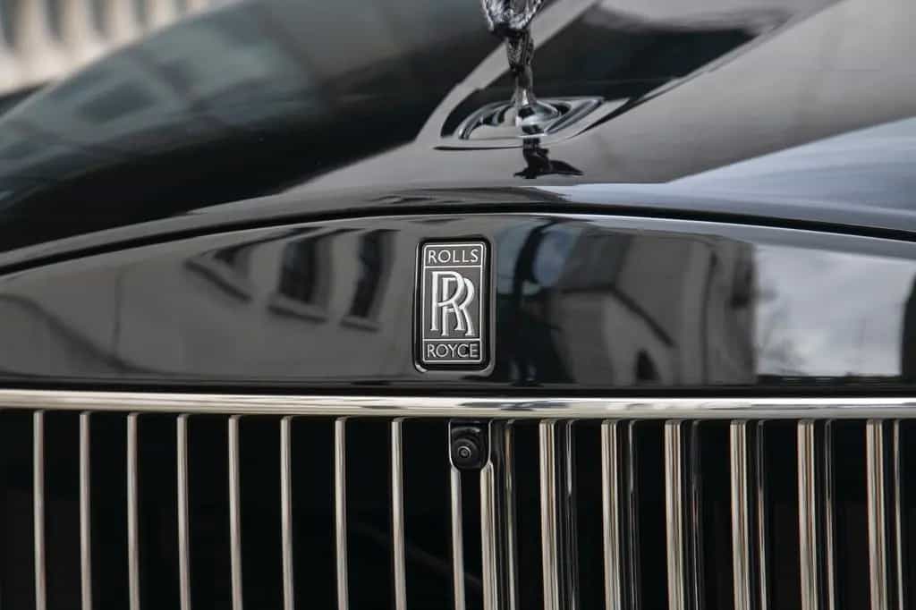 Rolls-Royce Cullinan - BLACK BADGE TRIM 01/2026-photo-8