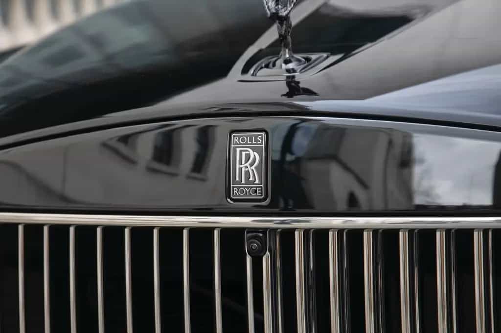 Rolls-Royce Cullinan - BLACK BADGE TRIM 01/2026-photo-4