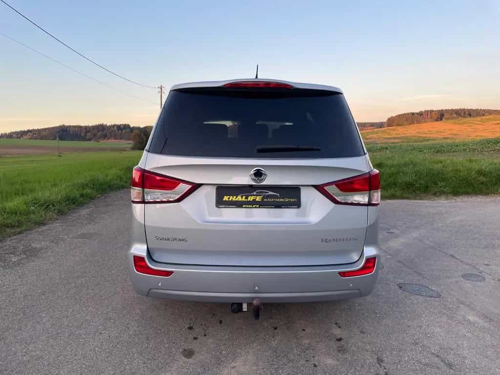 Ssangyong Rodius 2.2 Diesel e-XDi 220 Crystal Plus 2WD 11/2016-photo-3