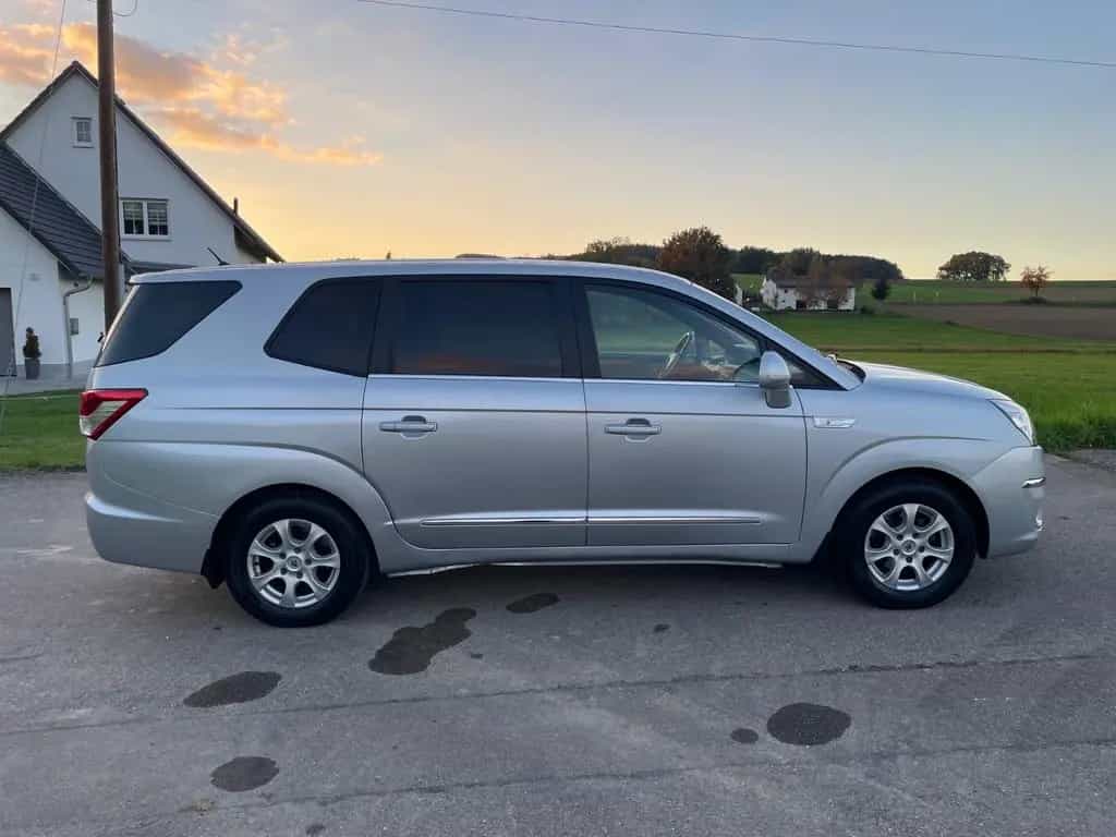 Ssangyong Rodius 2.2 Diesel e-XDi 220 Crystal Plus 2WD 11/2016-photo-5
