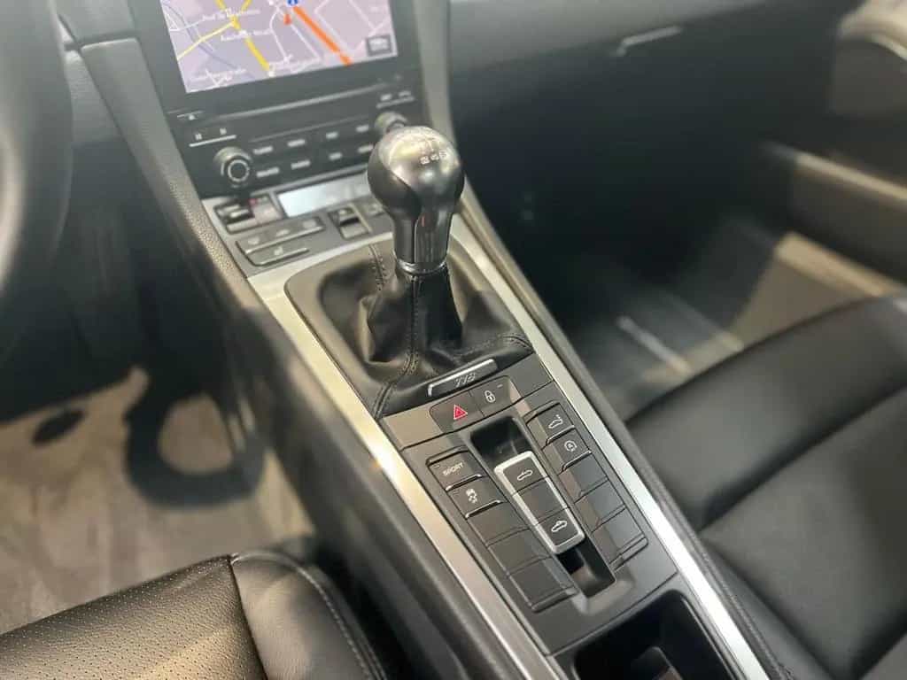 Porsche 718 Boxster - Cabrio - 2.0L 12/2016-photo-12