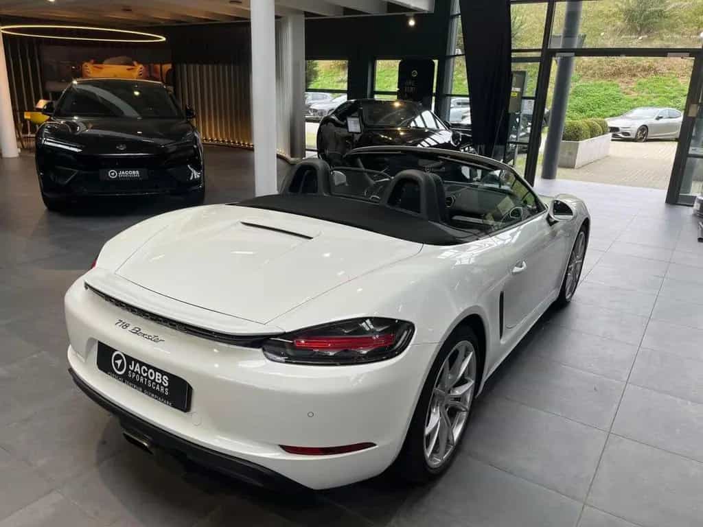 Porsche 718 Boxster - Cabrio - 2.0L 12/2016-photo-15