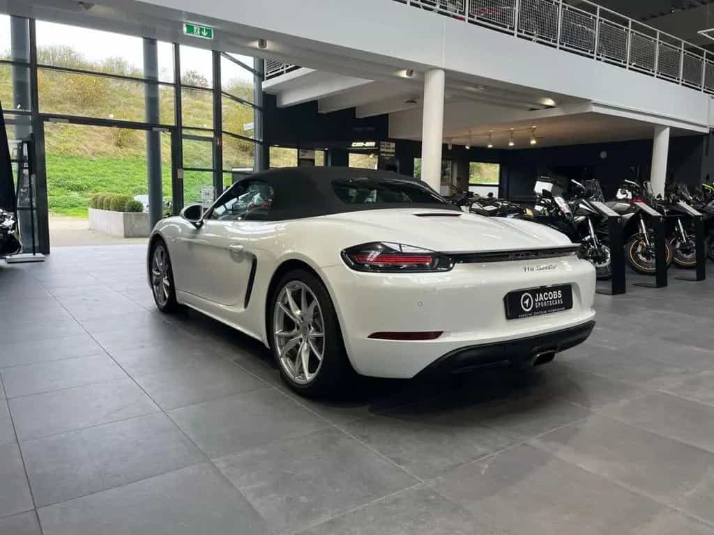 Porsche 718 Boxster - Cabrio - 2.0L 12/2016-photo-6