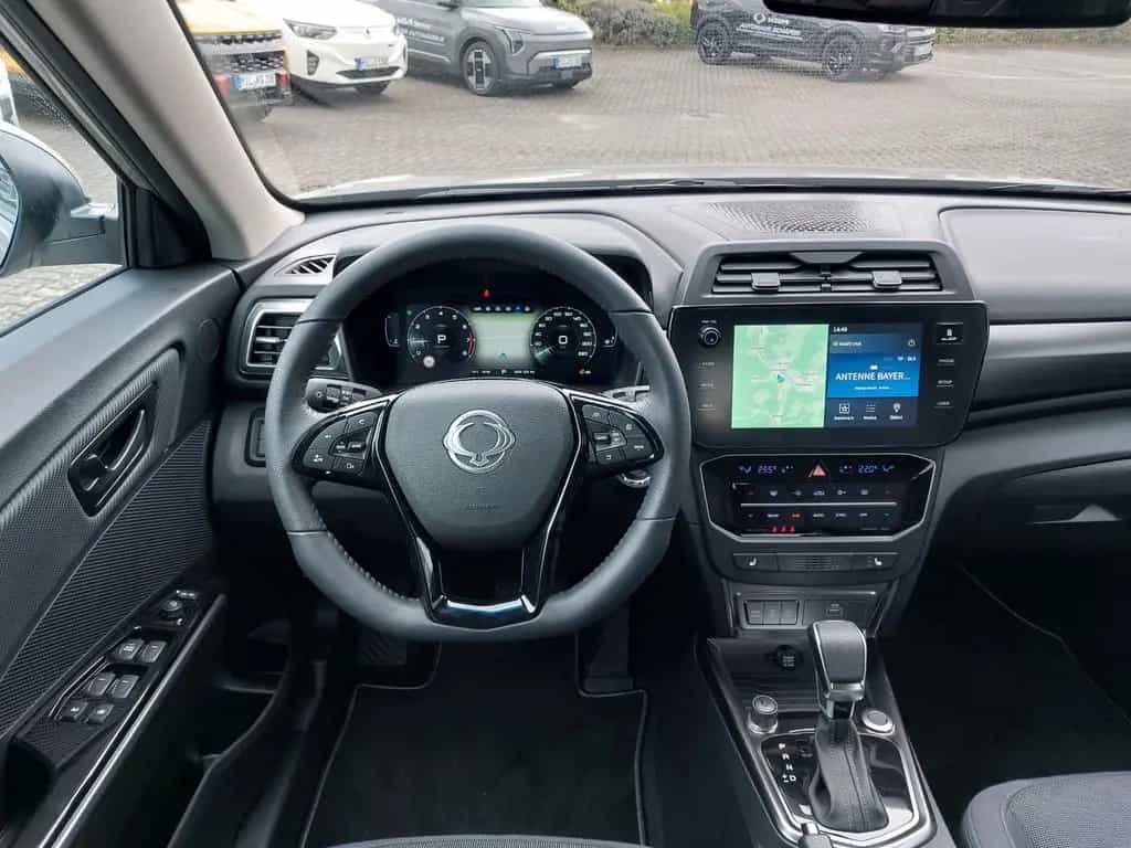 KGM Tivoli 1.5 T-GDI 4WD Automatik Black 2-Tone 08/2025-photo-5