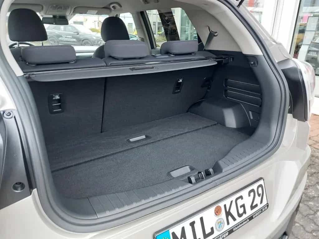 KGM Tivoli 1.5 T-GDI 4WD Automatik Black 2-Tone 08/2025-photo-8