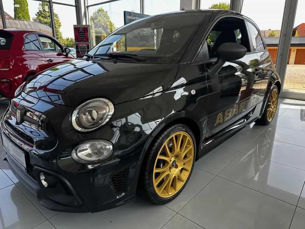 Abarth 695 75 Anniversario 180 PS Schaltgetriebe 06/2024-photo-0